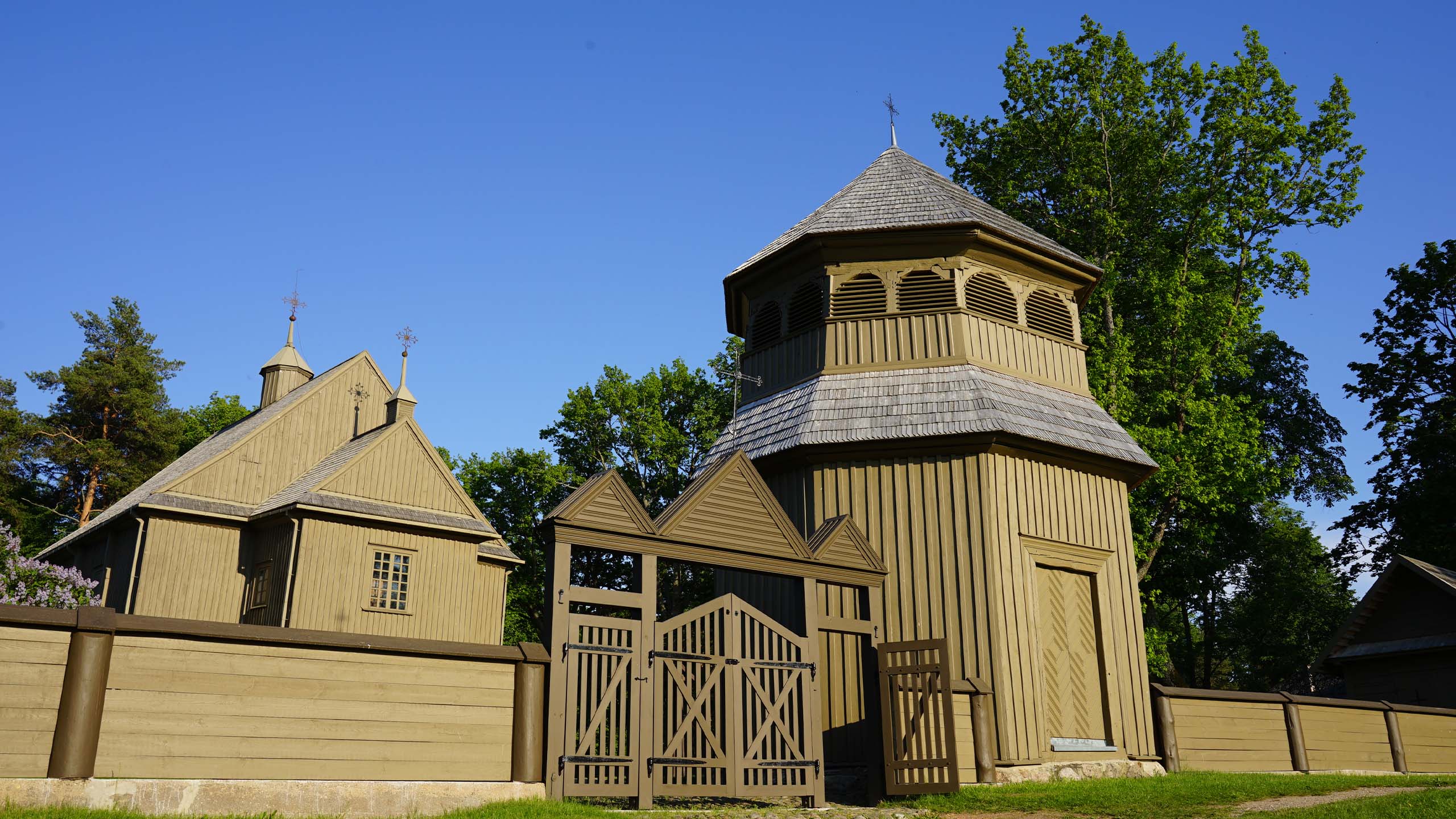 The Church Built Without Nails