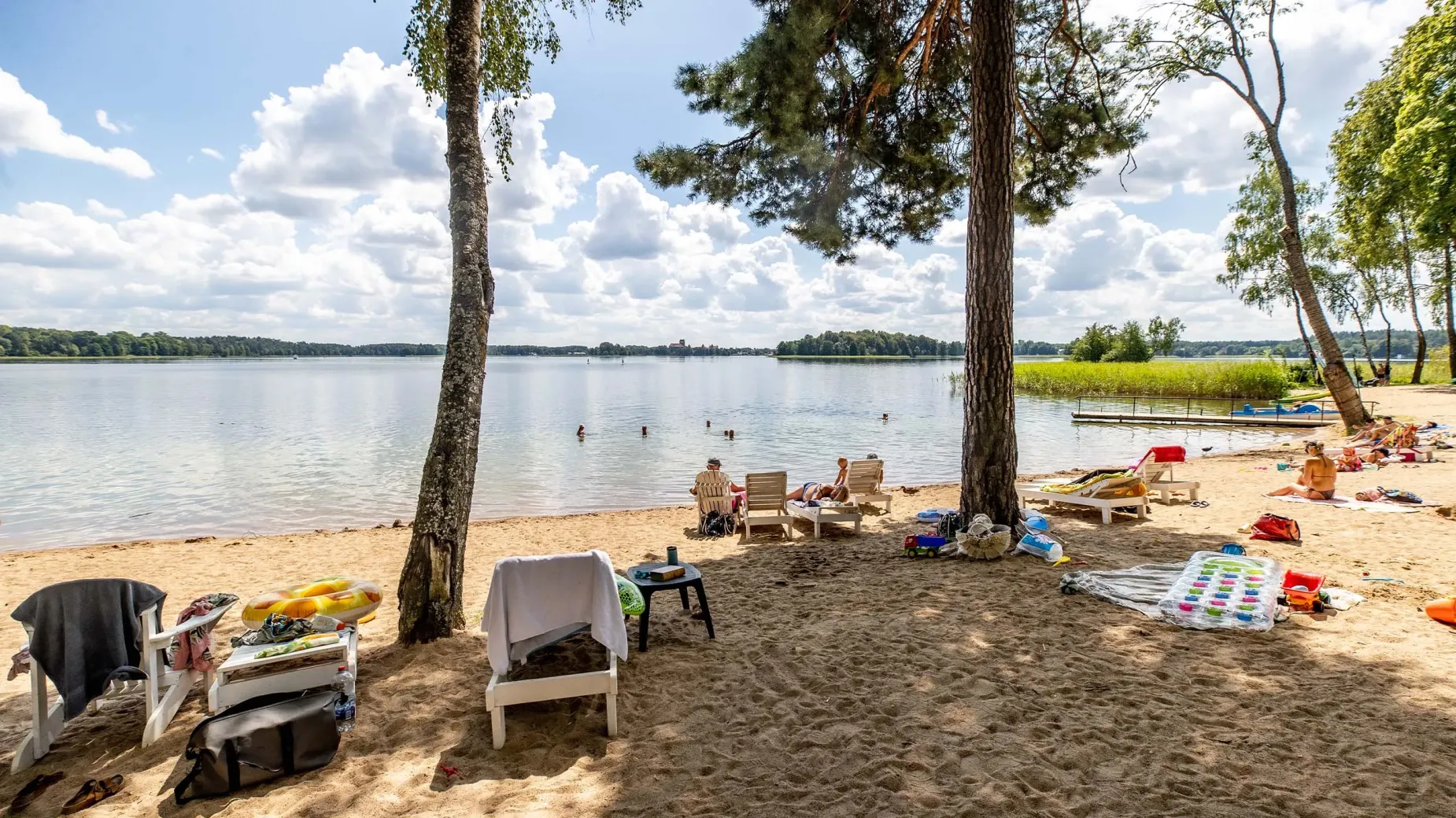 Poilsio erdvės Trakuose – tarp vandens ir žalumos